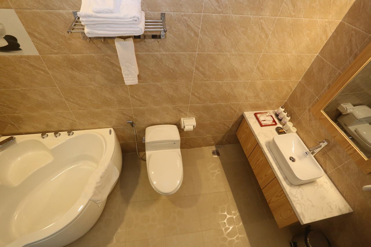 Khách sạn&Căn hộ Thủy Sakura TP. Hồ Chí Minh Ngoại thất bức ảnh