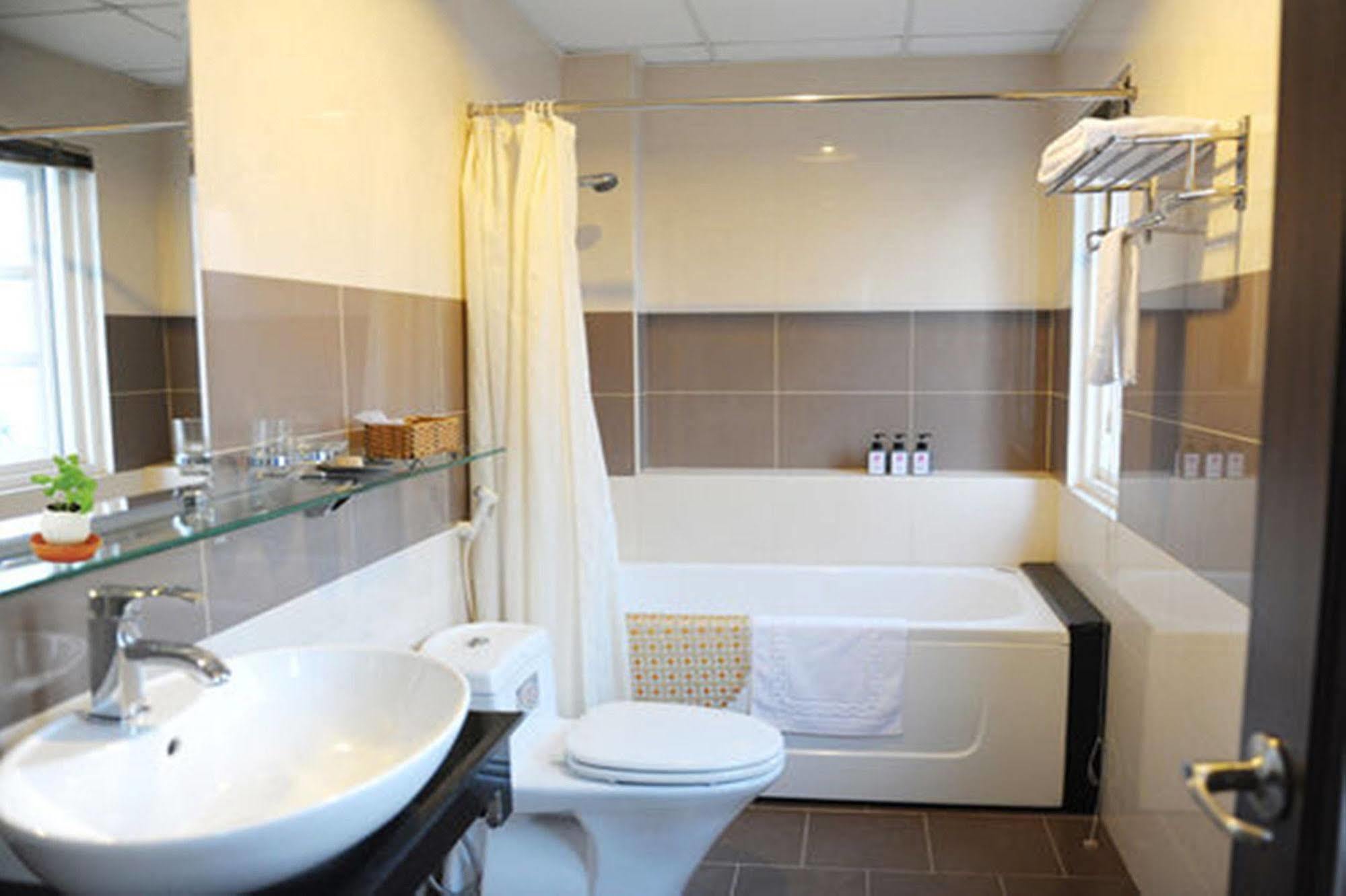 Khách sạn&Căn hộ Thủy Sakura TP. Hồ Chí Minh Ngoại thất bức ảnh